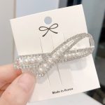 AK4102-1 Silver Crystal Side Clip