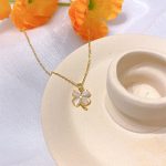Cat Eye Four-Leaf Clover Necklace