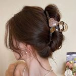 Off-White Heart 12.5cm Hair Claw Clip