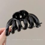 Glossy Black 8cm Hair Claw Clip