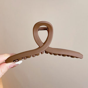 MP-SHARK-0062 Coffee Cross 13cm Hair Claw Clip - 图片 1