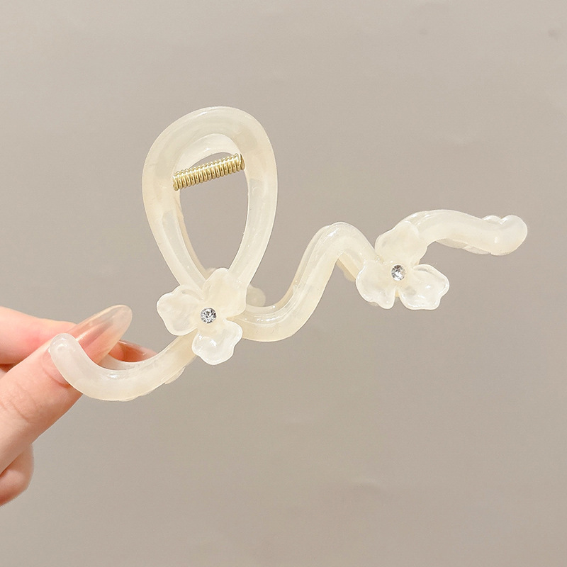 MP-SHARK-0092 White 14cm Hair Claw Clip - 图片 1