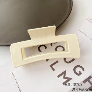 MP-SHARK-0114 Off-White Square 10.5cm Hair Claw Clip - 图片 1