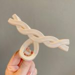 Twist 11cm Hair Claw Clip