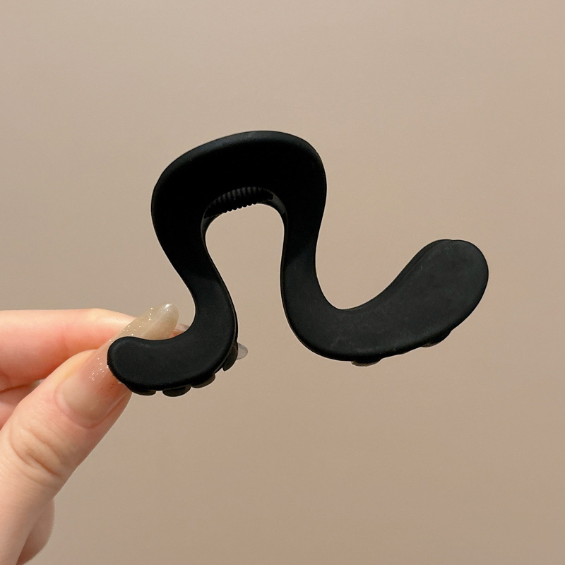 MP-SHARK-0160 Black 8.5cm Hair Claw Clip - 图片 1