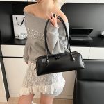 Retro Baguette Bag for Women - High End Niche Single Shoulder Underarm