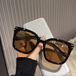 Square Large Frame Chain Sunglasses for Women - Street Style Vintage UV Protection Sun Glasses